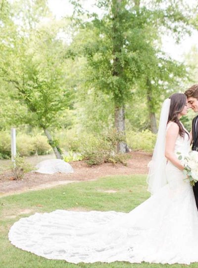 A Heartwarming Romantic Wedding in Alabama